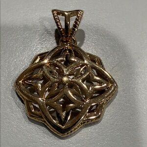 Intricate  Italy 925 & g.f  Filigree Pendant